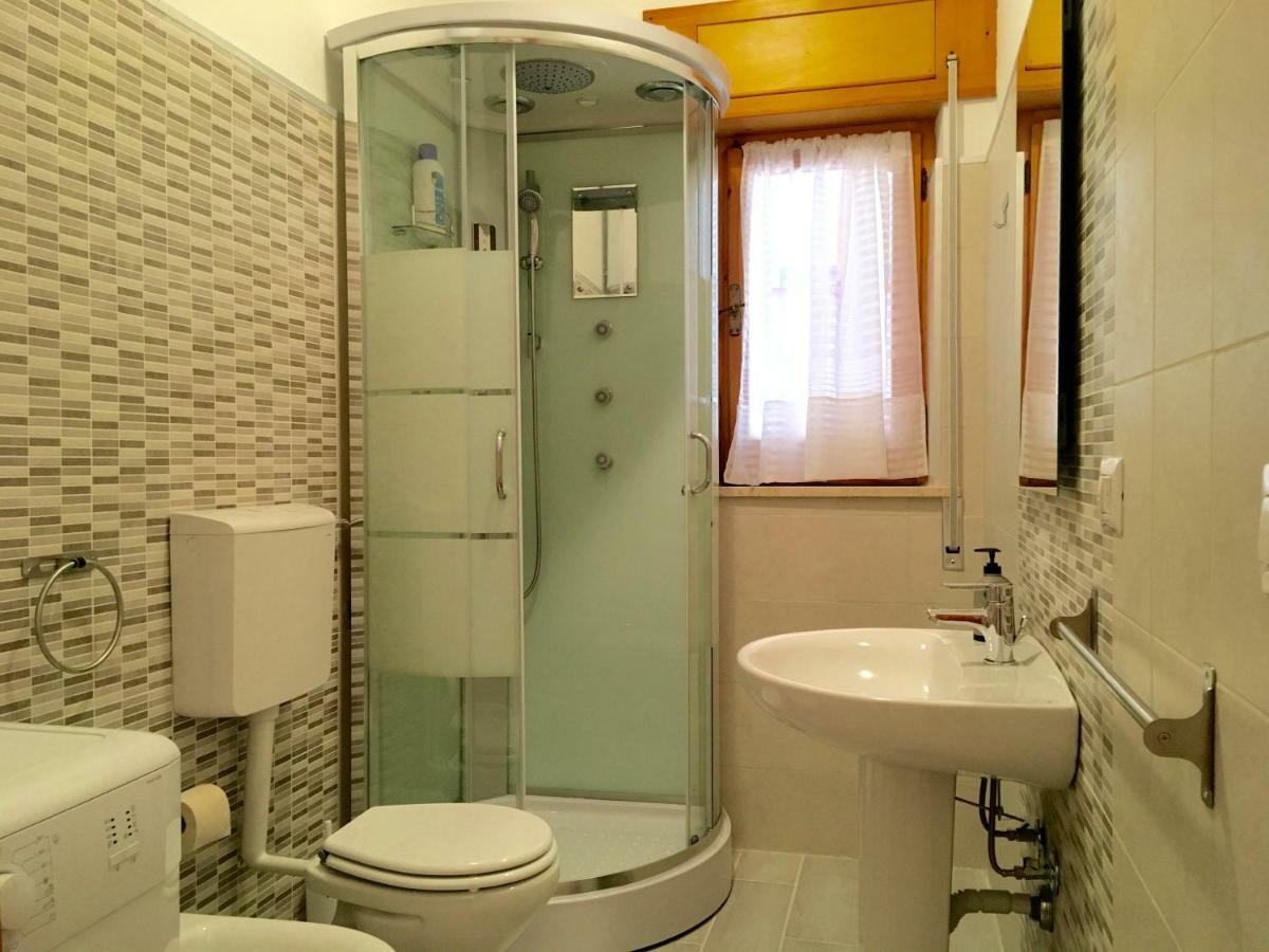 Apartament Victoria 150Mt From Beach Кастелсардо Екстериор снимка