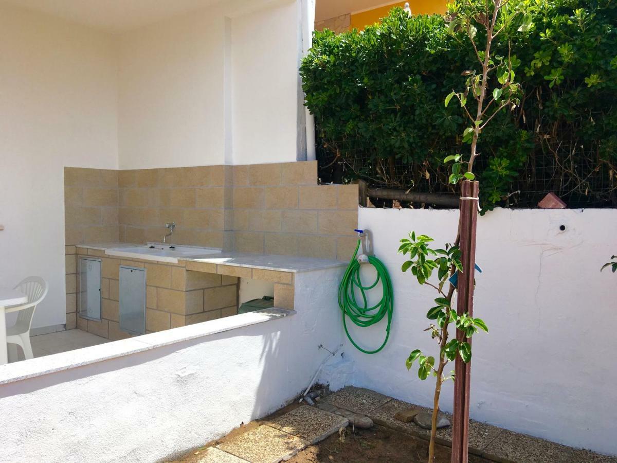 Apartament Victoria 150Mt From Beach Кастелсардо Екстериор снимка