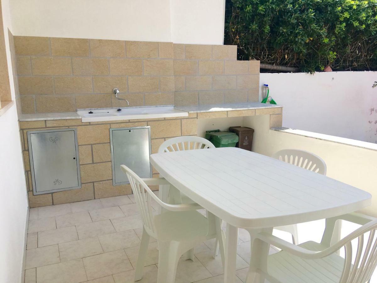 Apartament Victoria 150Mt From Beach Кастелсардо Екстериор снимка