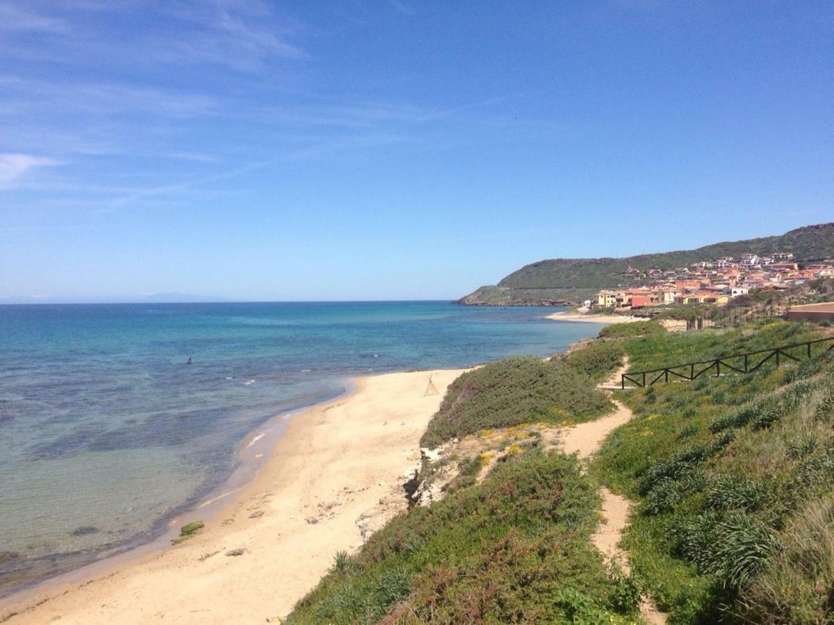 Apartament Victoria 150Mt From Beach Кастелсардо Екстериор снимка