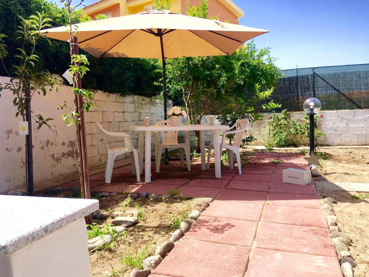 Apartament Victoria 150Mt From Beach Кастелсардо Екстериор снимка