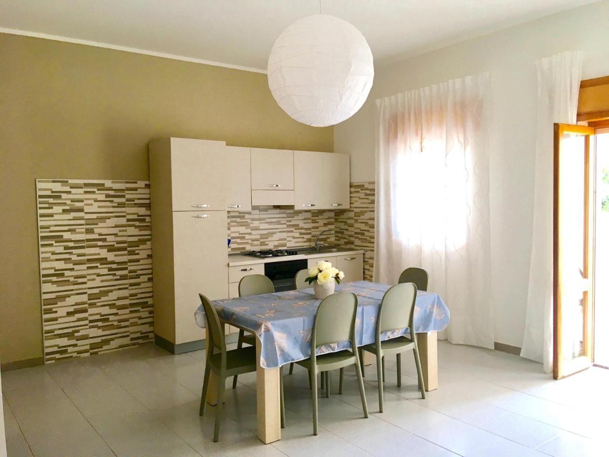 Apartament Victoria 150Mt From Beach Кастелсардо Екстериор снимка
